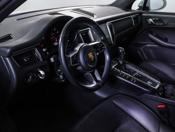 Porsche Macan I с пробегом 2017 года, цена 3 690 000 рублей, 36781 км, внедорожник, Автокод Объявления