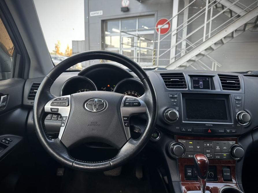 Toyota Highlander II (XU40) Рестайлинг Санкт-Петербург  - изображение 6