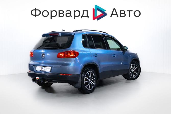 Volkswagen Tiguan I Рестайлинг с пробегом 2011 года, цена 949 000 рублей, 246437 км, внедорожник, Автокод Объявления