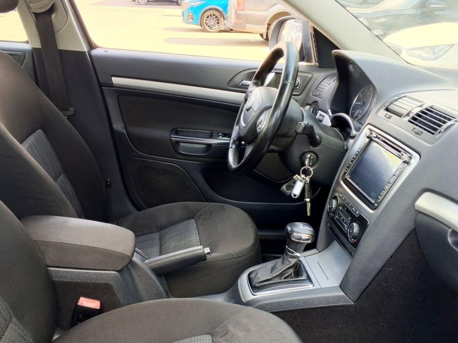 Skoda Octavia II (A5) Рестайлинг Москва  - изображение 9