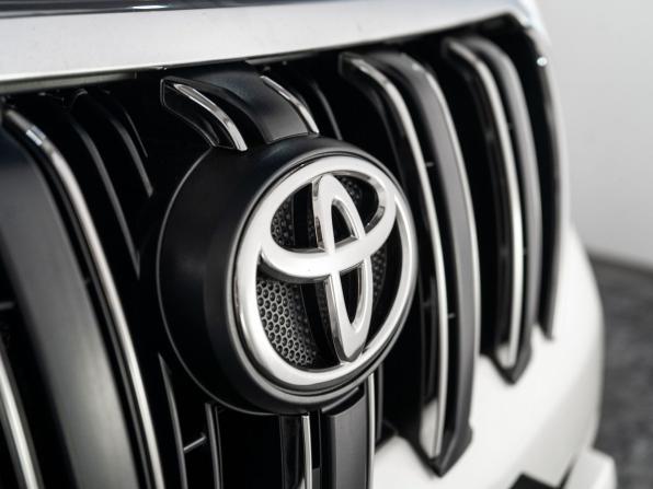 Toyota Land Cruiser Prado 150 Series Рестайлинг 1 с пробегом 2013 года, цена 3 652 000 рублей, 251800 км, внедорожник, Автокод Объявления