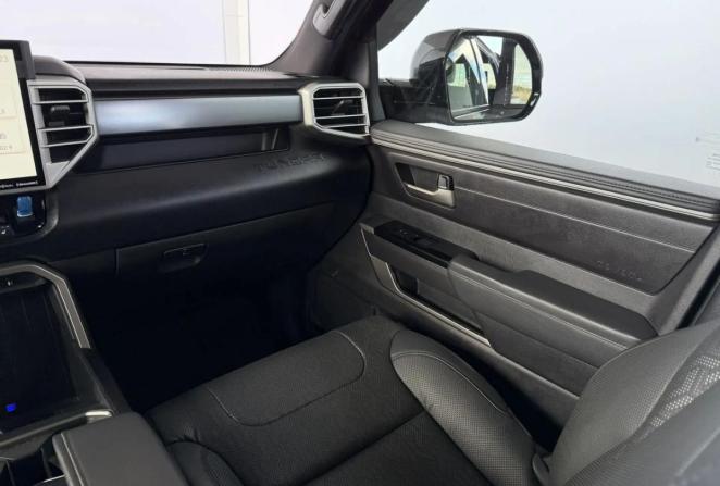 Toyota Tundra III с пробегом 2023 года, цена 7 990 000 рублей, 54309 км, offers.body_type.unknown, Автокод Объявления