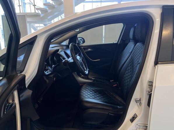 Opel Astra J с пробегом 2010 года, цена 460 000 рублей, 233237 км, хэтчбек, Автокод Объявления