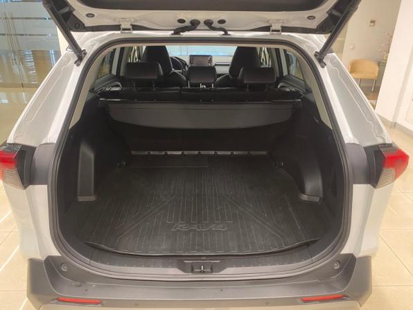 Toyota RAV4 V (XA50) с пробегом 2021 года, цена 3 650 000 рублей, 122800 км, внедорожник, Автокод Объявления