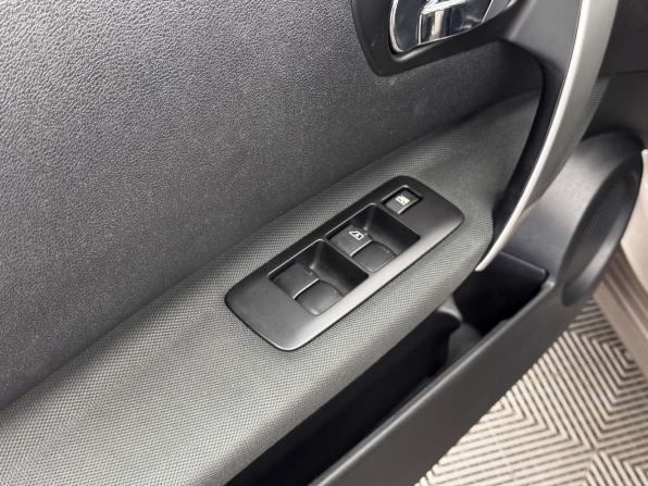 Nissan Qashqai I Рестайлинг с пробегом 2012 года, цена 1 095 000 рублей, 118974 км, внедорожник, Автокод Объявления