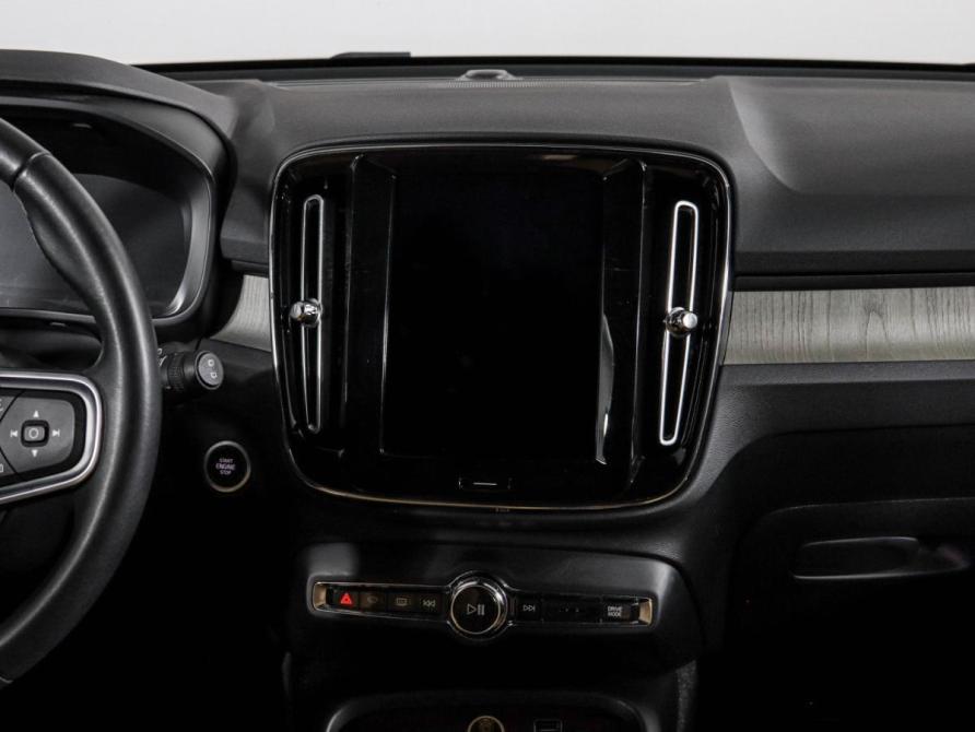 Volvo XC40 I Москва  - изображение 14