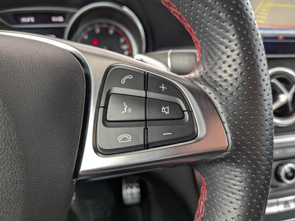 Mercedes-Benz GLA I (X156) Рестайлинг с пробегом 2019 года, цена 2 650 000 рублей, 49821 км, внедорожник, Автокод Объявления