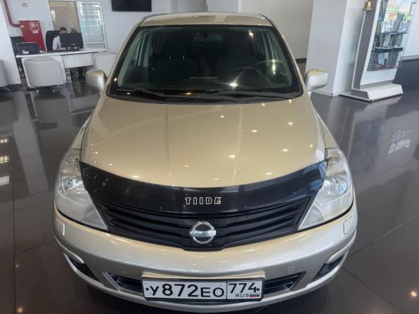 Nissan Tiida I Рестайлинг с пробегом 2010 года, цена 695 000 рублей, 225000 км, хэтчбек, Автокод Объявления