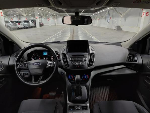 Ford Kuga II Рестайлинг с пробегом 2017 года, цена 1 755 000 рублей, 140770 км, внедорожник, Автокод Объявления