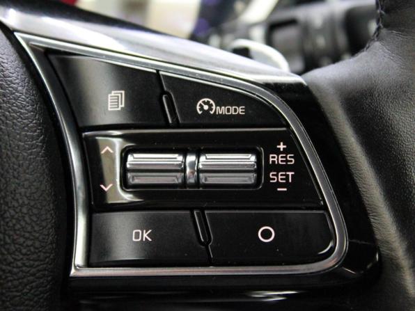 Kia Ceed III с пробегом 2018 года, цена 1 899 000 рублей, 101161 км, универсал, Автокод Объявления