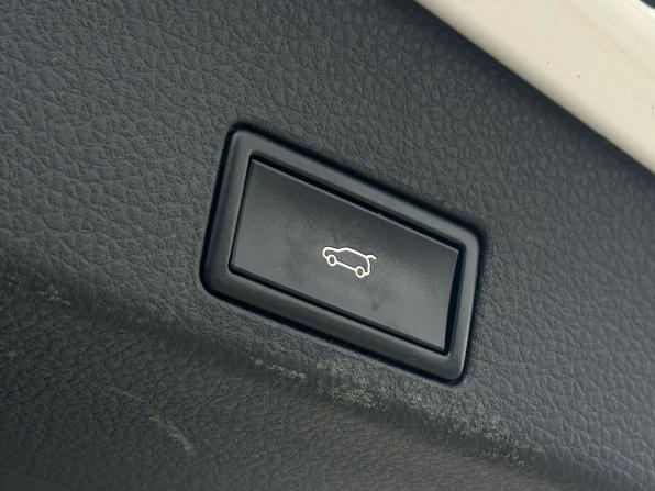Volkswagen Touareg II с пробегом 2014 года, цена 2 490 000 рублей, 209271 км, внедорожник, Автокод Объявления