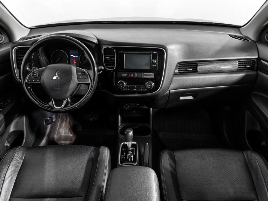 Mitsubishi Outlander III Рестайлинг 2 Санкт-Петербург  - изображение 15