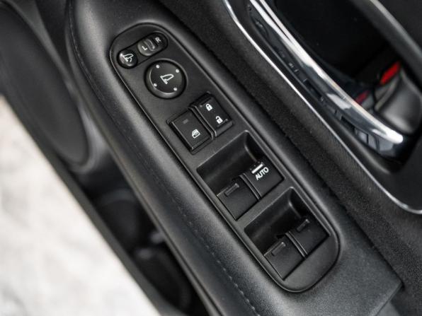 Honda Vezel I с пробегом 2016 года, цена 1 500 500 рублей, 150328 км, внедорожник, Автокод Объявления
