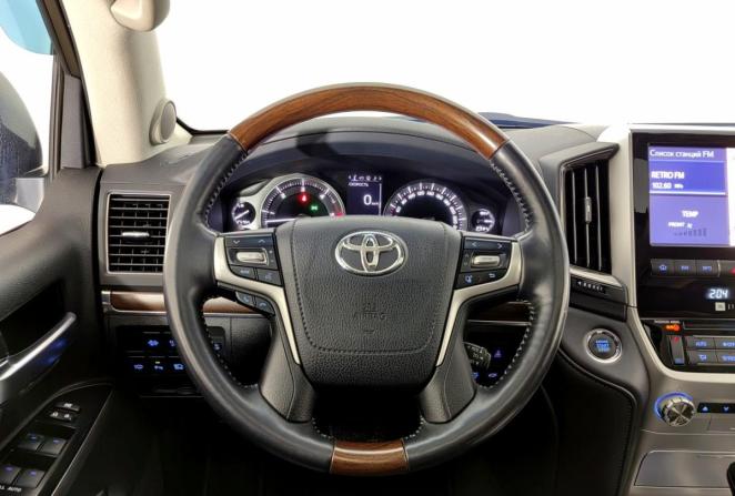 Toyota Land Cruiser 200 Series Рестайлинг 2 с пробегом 2015 года, цена 6 720 000 рублей, 69560 км, внедорожник, Автокод Объявления