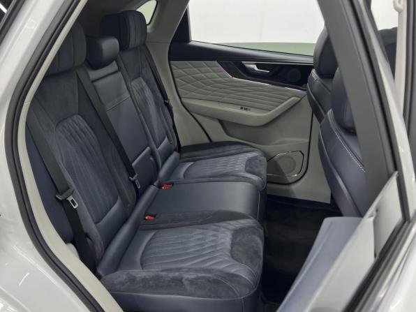 Hongqi HS5 I Рестайлинг с пробегом 2023 года, цена 3 149 000 рублей, 39159 км, внедорожник, Автокод Объявления