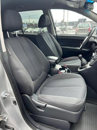 Kia Carens II (UN) с пробегом 2011 года, цена 740 000 рублей, 211660 км, минивэн, Автокод Объявления