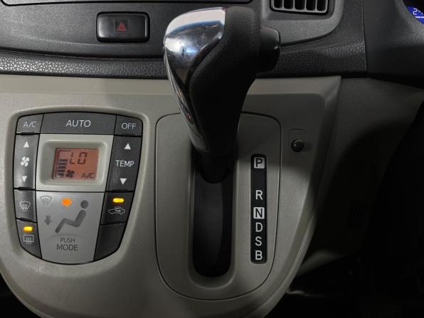 Daihatsu Mira VII с пробегом 2011 года, цена 599 000 рублей, 182863 км, хэтчбек, Автокод Объявления