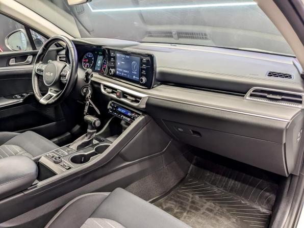 Kia K5 III с пробегом 2022 года, цена 2 425 000 рублей, 80484 км, седан, Автокод Объявления