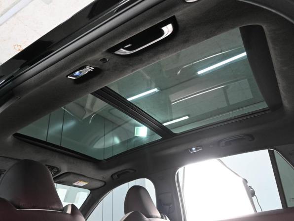 Geely Monjaro I с пробегом 2023 года, цена 3 299 000 рублей, 27955 км, внедорожник, Автокод Объявления