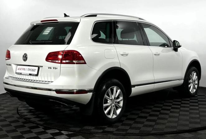 Volkswagen Touareg II Рестайлинг с пробегом 2015 года, цена 3 255 000 рублей, 102265 км, внедорожник, Автокод Объявления