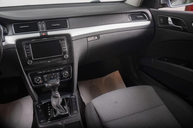 Skoda Superb II с пробегом 2012 года, цена 1 079 000 рублей, 202500 км, лифтбек, Автокод Объявления