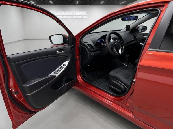Hyundai Solaris I Рестайлинг с пробегом 2014 года, цена 980 000 рублей, 152902 км, хэтчбек, Автокод Объявления