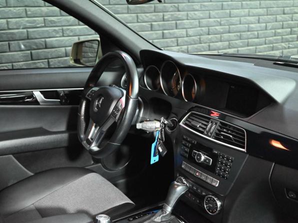 Mercedes-Benz C-Класс III (W204) Рестайлинг с пробегом 2012 года, цена 1 750 000 рублей, 146122 км, седан, Автокод Объявления