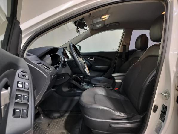 Hyundai ix35 I с пробегом 2011 года, цена 960 000 рублей, 243000 км, внедорожник, Автокод Объявления