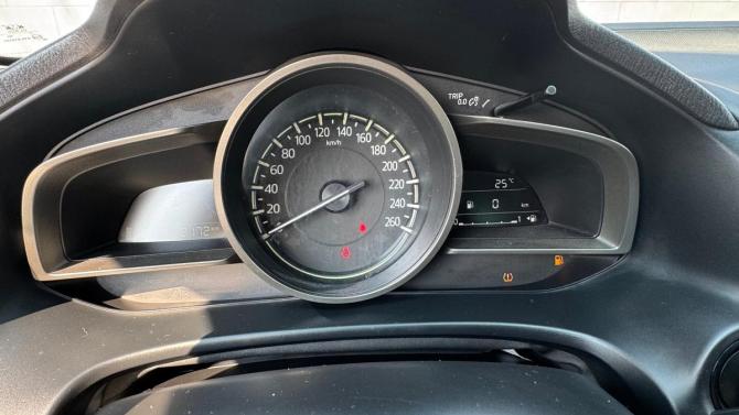 Mazda 3 III (BM) Рестайлинг с пробегом 2017 года, цена 1 560 000 рублей, 112180 км, седан, Автокод Объявления