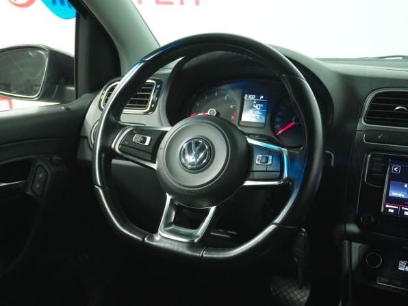 Volkswagen Polo V Рестайлинг с пробегом 2019 года, цена 1 272 000 рублей, 88103 км, седан, Автокод Объявления