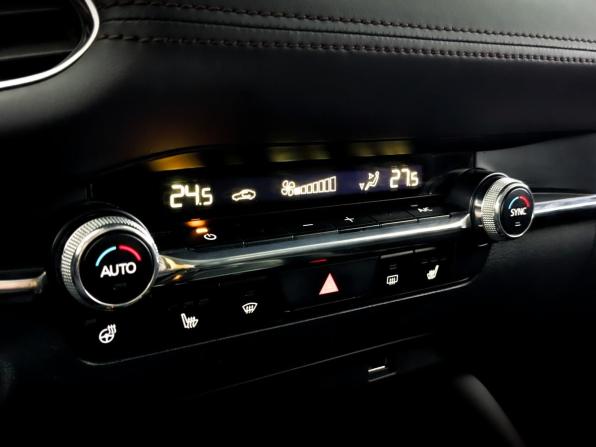 Mazda 3 IV (BP) с пробегом 2019 года, цена 1 965 000 рублей, 87602 км, седан, Автокод Объявления