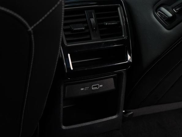 Skoda Superb III Рестайлинг с пробегом 2024 года, цена 3 690 000 рублей, 37160 км, лифтбек, Автокод Объявления