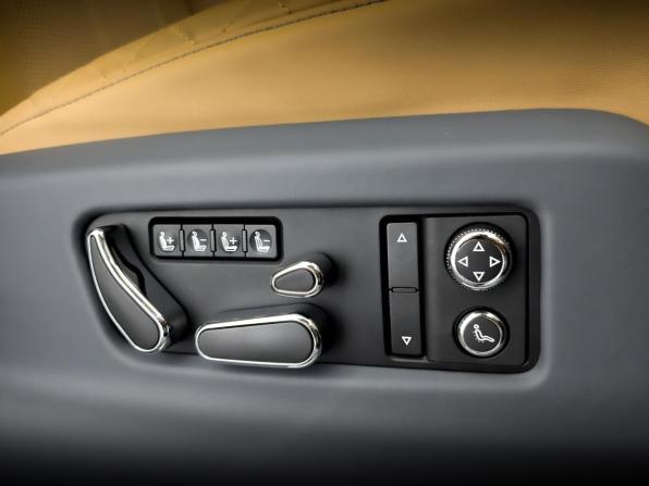 Bentley Bentayga I с пробегом 2016 года, цена 8 820 000 рублей, 61325 км, внедорожник, Автокод Объявления
