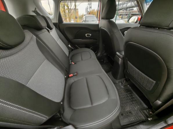 Kia Soul II Рестайлинг с пробегом 2018 года, цена 1 919 000 рублей, 28800 км, хэтчбек, Автокод Объявления
