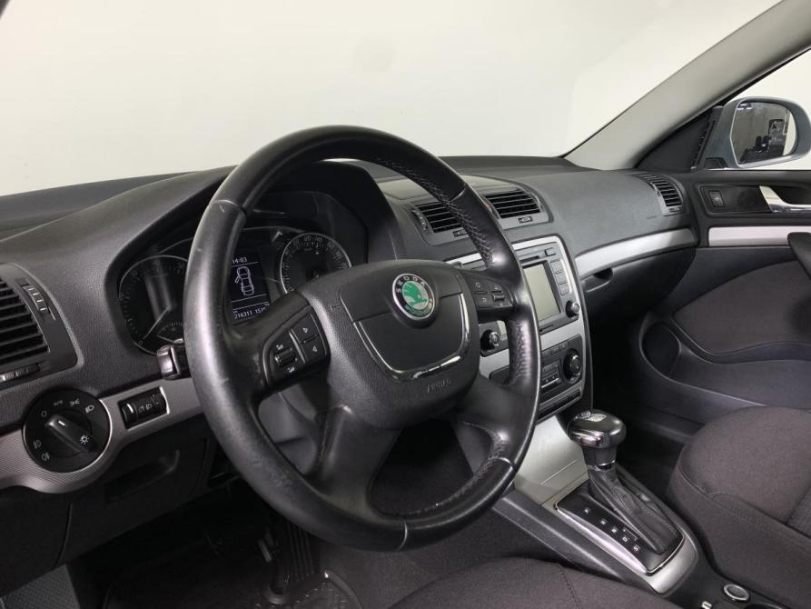 Skoda Octavia II (A5) Рестайлинг Москва  - изображение 11
