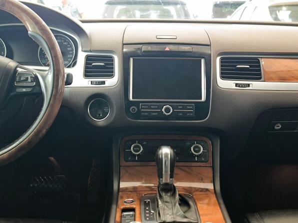 Volkswagen Touareg II с пробегом 2011 года, цена 1 750 000 рублей, 273545 км, внедорожник, Автокод Объявления