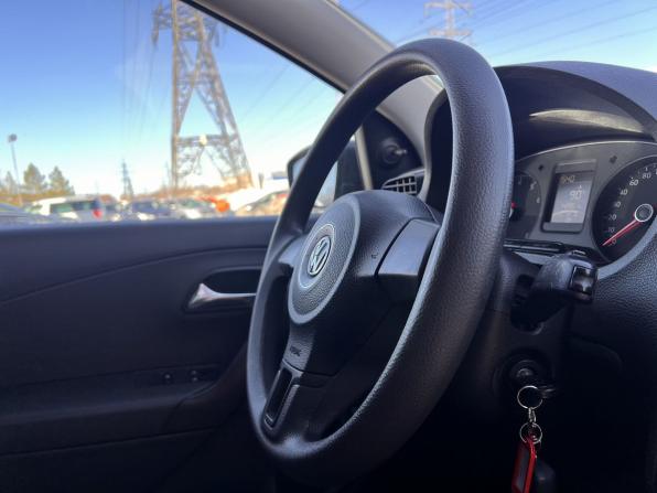 Volkswagen Polo V Рестайлинг с пробегом 2015 года, цена 880 000 рублей, 142900 км, седан, Автокод Объявления