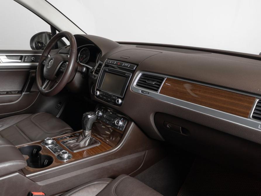 Volkswagen Touareg II Рестайлинг Казань  - изображение 7