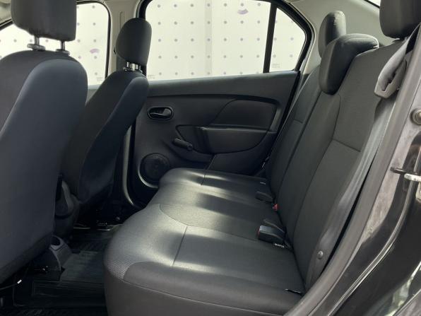 Renault Logan II с пробегом 2015 года, цена 800 000 рублей, 103935 км, седан, Автокод Объявления