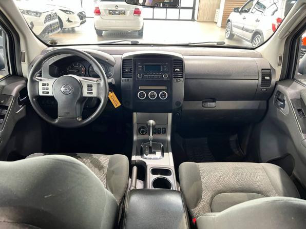 Nissan Navara (Frontier) III (D40) Рестайлинг с пробегом 2012 года, цена 1 610 000 рублей, 299797 км, offers.body_type.unknown, Автокод Объявления