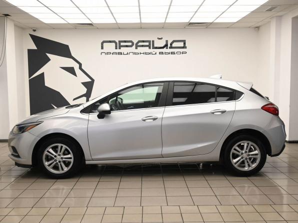 Chevrolet Cruze II с пробегом 2017 года, цена 1 290 000 рублей, 119820 км, хэтчбек, Автокод Объявления