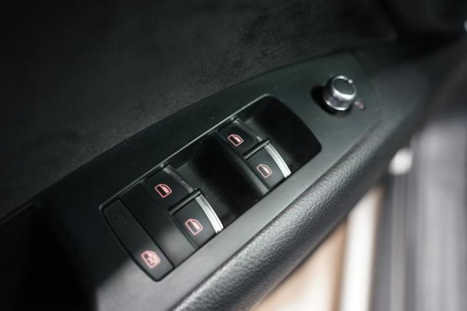 Audi Q7 I (4L) Рестайлинг с пробегом 2014 года, цена 3 290 000 рублей, 137000 км, внедорожник, Автокод Объявления