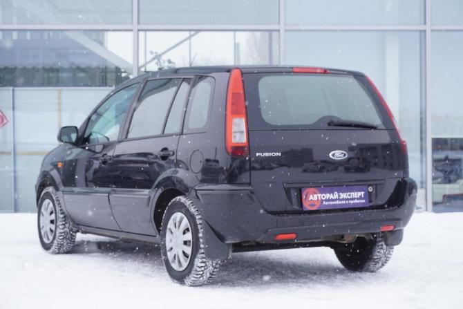 Ford Fusion I Рестайлинг с пробегом 2009 года, цена 379 000 рублей, 195809 км, хэтчбек, Автокод Объявления