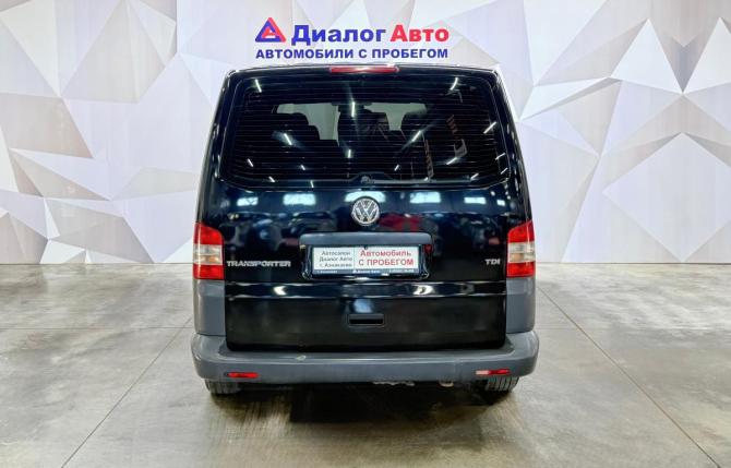 Volkswagen Transporter T5 Рестайлинг с пробегом 2012 года, цена 1 640 000 рублей, 366277 км, минивэн, Автокод Объявления