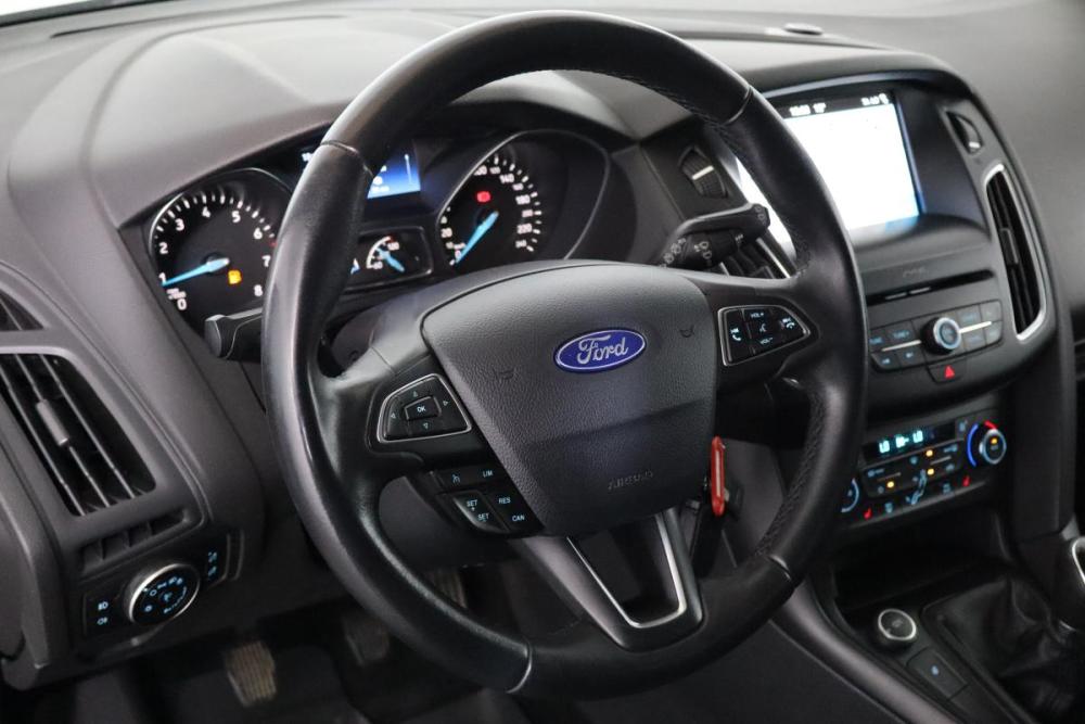 Ford Focus III Рестайлинг Санкт-Петербург  - изображение 7