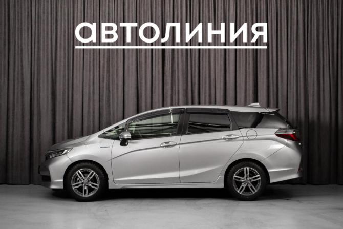 Honda Shuttle II Рестайлинг с пробегом 2019 года, цена 1 375 000 рублей, 105000 км, универсал, Автокод Объявления