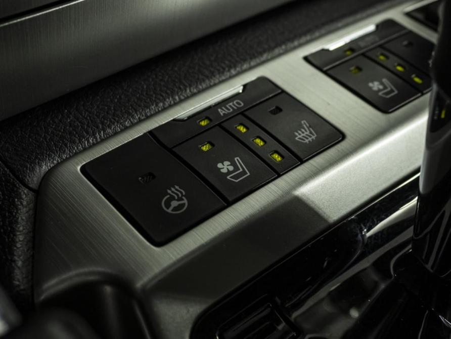 Toyota Land Cruiser 200 Series Рестайлинг 2 Москва  - изображение 18
