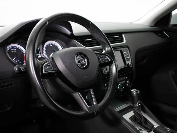Skoda Octavia III (A7) с пробегом 2016 года, цена 1 627 000 рублей, 124407 км, лифтбек, Автокод Объявления