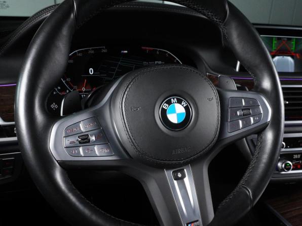 BMW 7 серии VI (G11/G12) Рестайлинг с пробегом 2022 года, цена 6 899 000 рублей, 27123 км, седан, Автокод Объявления