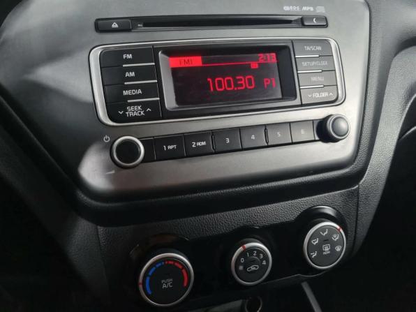 Kia Rio III Рестайлинг с пробегом 2016 года, цена 800 000 рублей, 205170 км, седан, Автокод Объявления